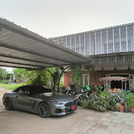 Aenguy Hostel 素可泰 外观 照片
