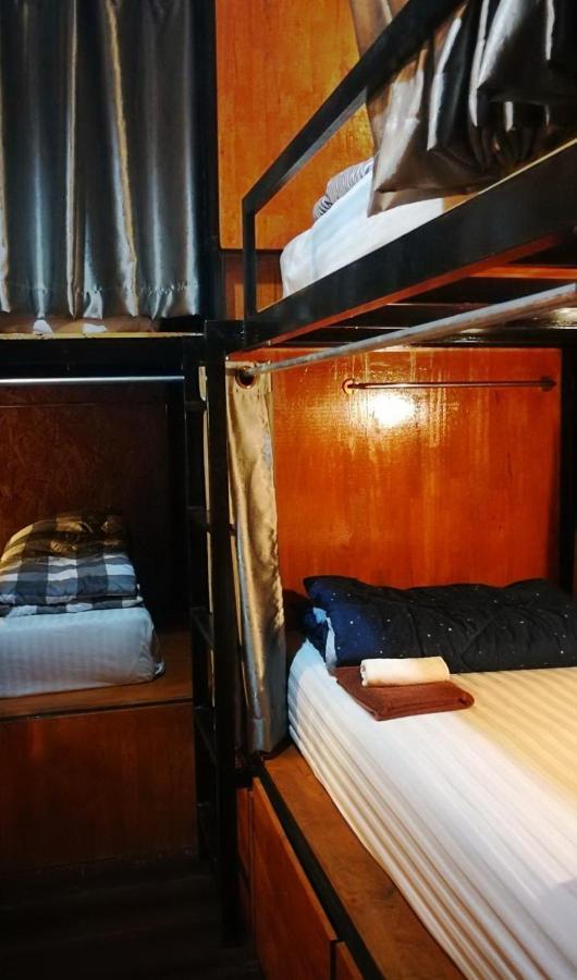 Aenguy Hostel 素可泰 外观 照片