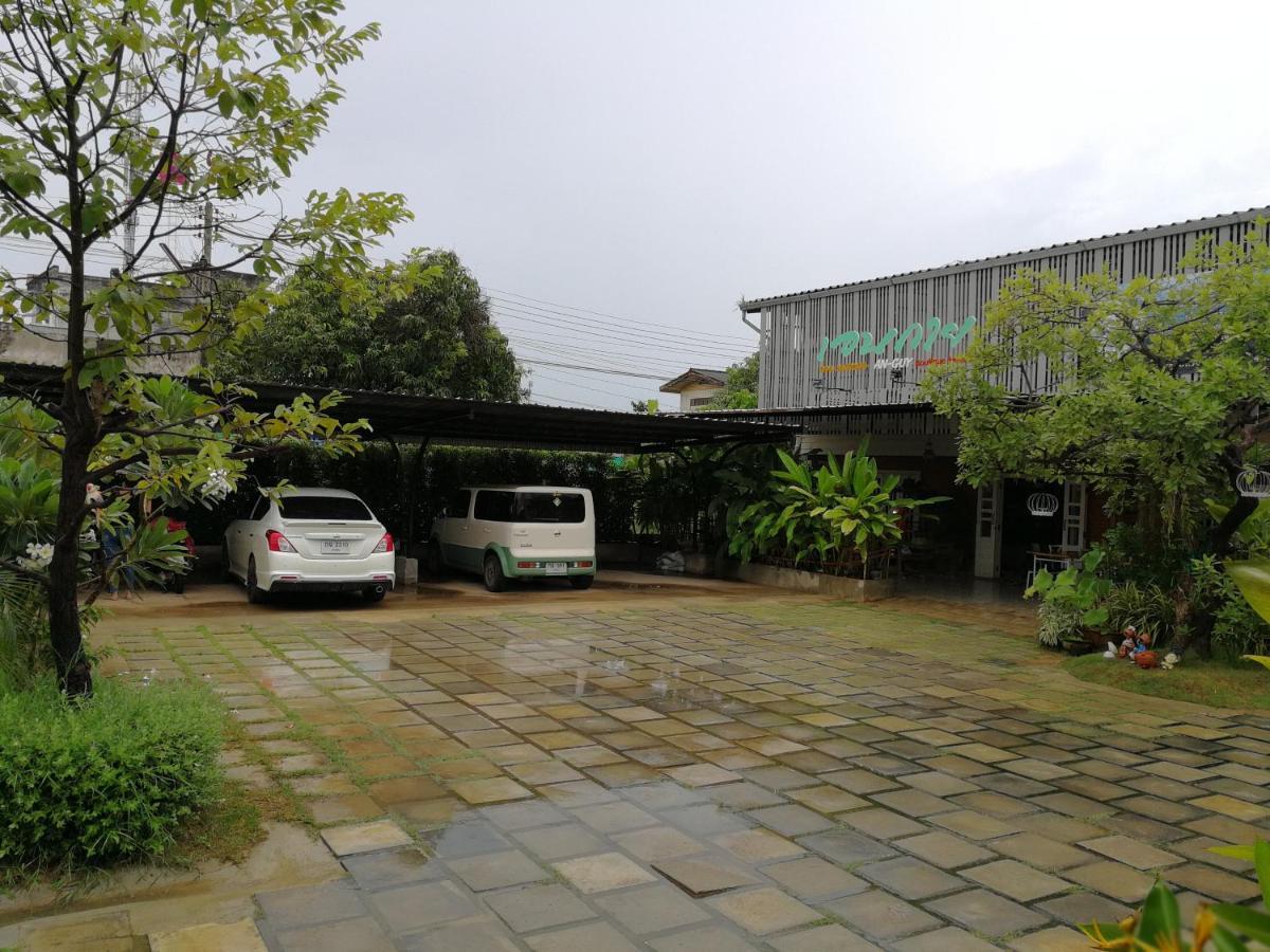 Aenguy Hostel 素可泰 外观 照片