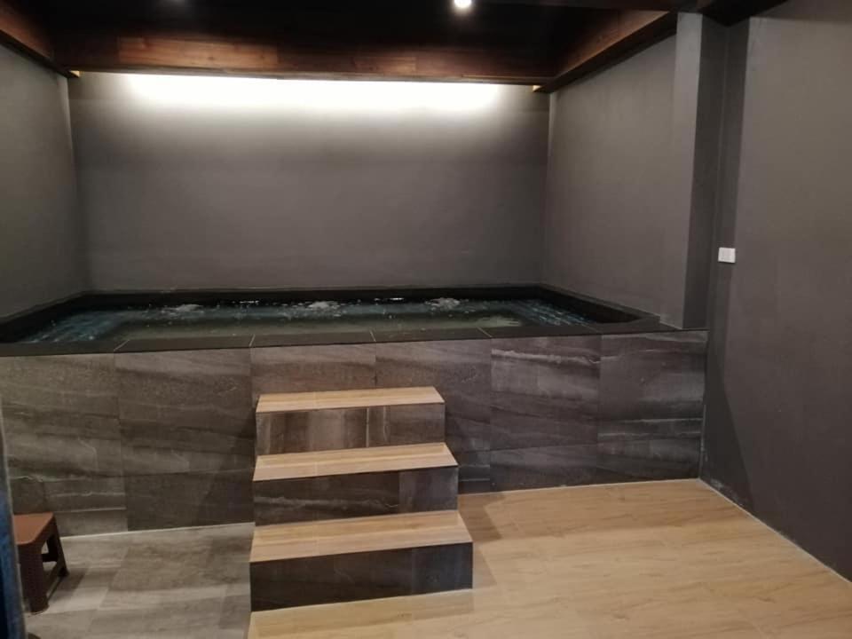 Aenguy Hostel 素可泰 外观 照片