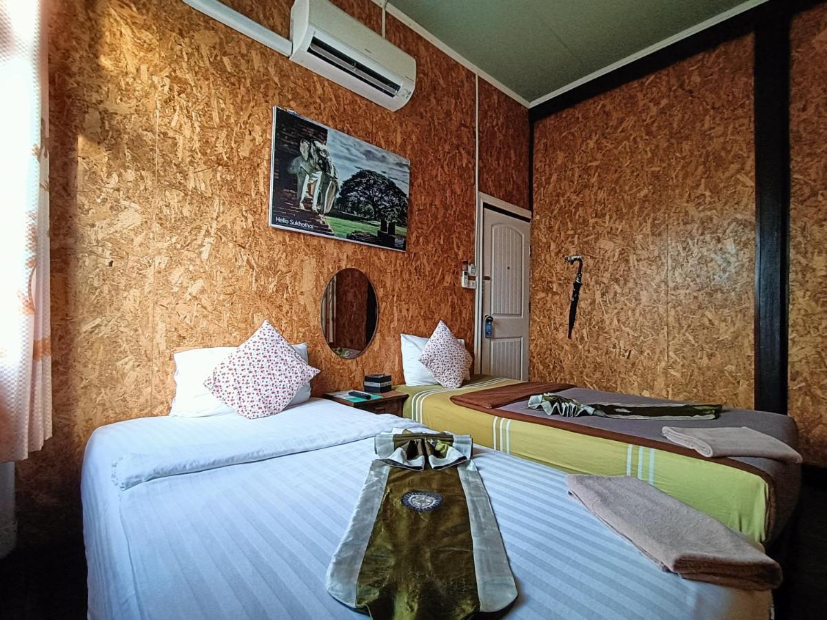 Aenguy Hostel 素可泰 外观 照片
